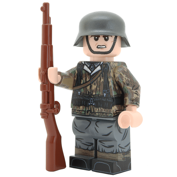 United Bricks WW2 German in Splinter Camo Jacket (Kar98) Military Soldier Building Minifigure