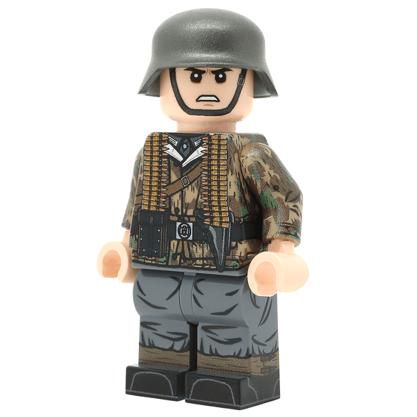 United Bricks WW2 German Splinter Camo Jacket MG Gunner Minifigure