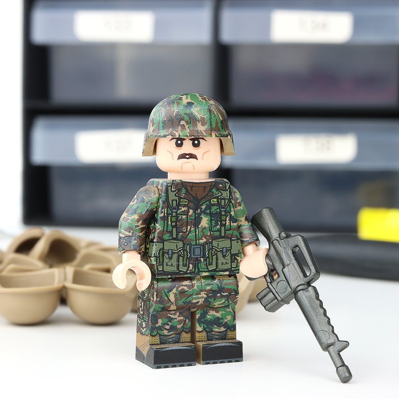United Bricks US Army Soldier in Woodland Camo Military Minifigure