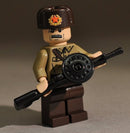 BrickArms DP-28 mit Munitionswanne und Zweibein